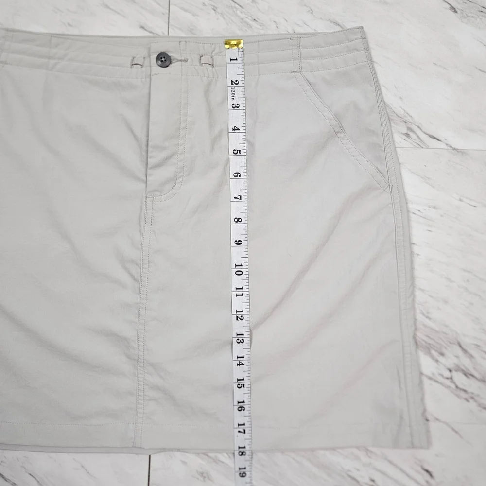Patagonia Women's Size 10 Inter-Continental Hideaway Skirt Skort Active Cargo - Picture 7 of 16